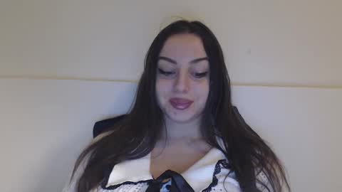 Snapshot of courtney_lux chatting on December 2024 08:05:01 AM Courtney online show from December 2024 08:05:01 AM