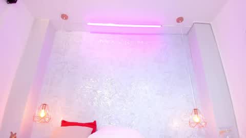 courtney online show from February 2025 07:20:01 AM