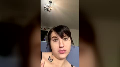 Snapshot of courtneysinclair43 chatting on April 2026 05:40:02 PM courtneysinclair43 online show from April 2026 05:40:02 PM