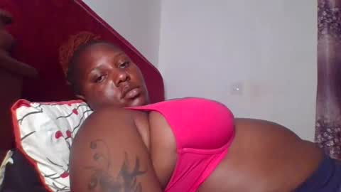 Snapshot of cozy_dion chatting on December 2024 09:46:01 PM Erykah online show from December 2024 09:46:01 PM