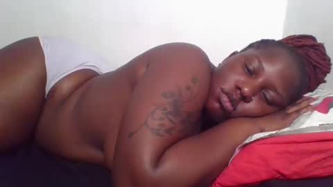 Snapshot of cozy_dion chatting on December 2024 11:34:01 PM Erykah online show from December 2024 11:34:01 PM