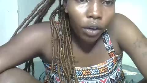 craizybitch online show from January 2025 01:00:01 PM