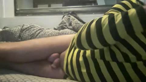 Snapshot of crapaud75018 chatting on December 2024 02:17:02 PM crapaud75018 online show from December 2024 02:17:02 PM