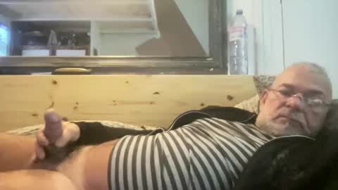 Snapshot of crapaud75018 chatting on October 2025 08:06:01 AM crapaud75018 online show from October 2025 08:06:01 AM