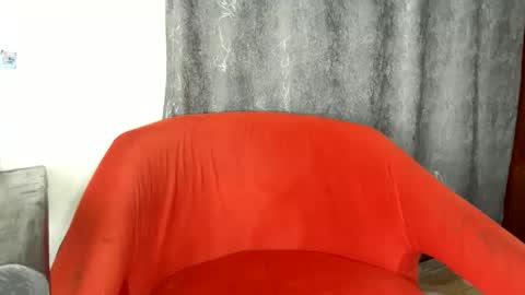 Snapshot of crave_meslowly chatting on January 2026 05:40:01 PM Taliee online show from January 2026 05:40:01 PM