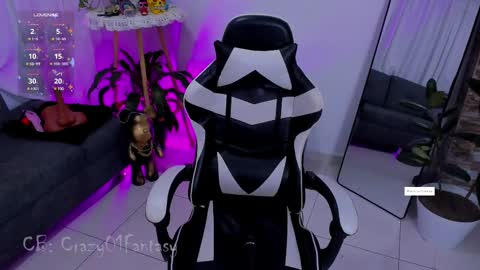 Laura  online show from February 2025 04:41:02 AM