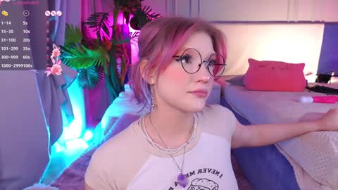 Snapshot of crazy__wine chatting on January 2025 10:46:02 PM Sonya online show from January 2025 10:46:02 PM