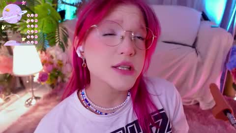 Snapshot of crazy__wine chatting on February 2025 03:20:02 PM Sonya online show from February 2025 03:20:02 PM