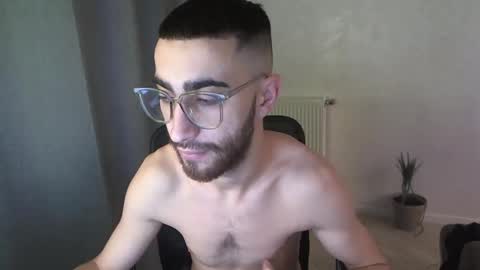 Snapshot of crazy_boy_not_melstroy chatting on January 2025 04:21:02 PM crazy online show from January 2025 04:21:02 PM