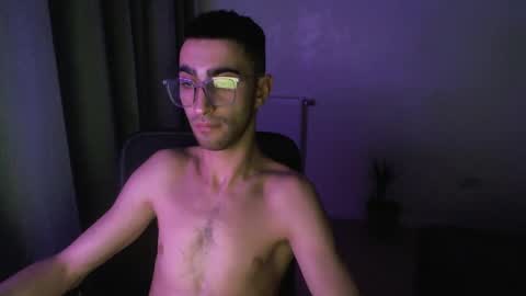 Snapshot of crazy_boy_not_melstroy chatting on January 2025 02:43:01 AM crazy online show from January 2025 02:43:01 AM