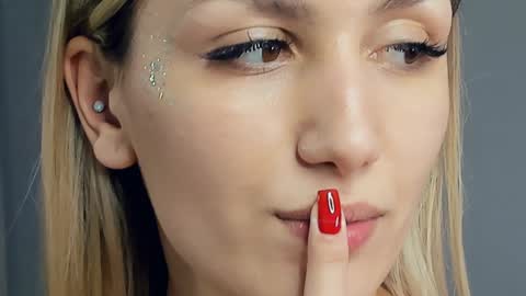 Emma online show from February 2025 05:28:02 AM