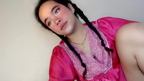 Snapshot of crazy_vixen chatting on January 2025 03:02:01 AM Hot Ayisha online show from January 2025 03:02:01 AM