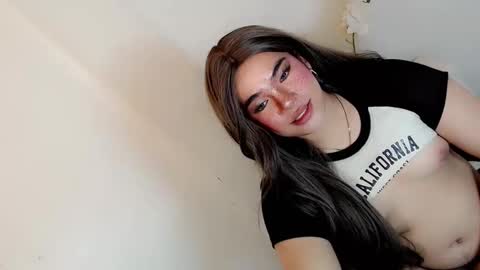 Snapshot of crazy_vixen chatting on January 2025 07:18:01 PM Hot Ayisha online show from January 2025 07:18:01 PM