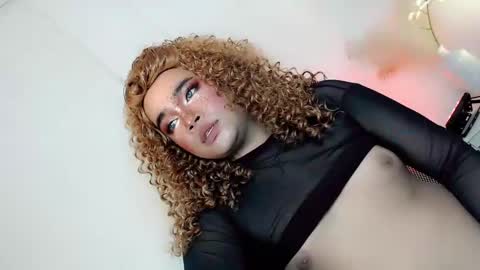 Snapshot of crazy_vixen chatting on February 2025 06:15:02 PM Hot Ayisha online show from February 2025 06:15:02 PM