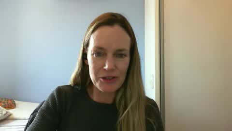 Snapshot of crazyanny chatting on September 2025 03:45:01 PM Anny online show from September 2025 03:45:01 PM