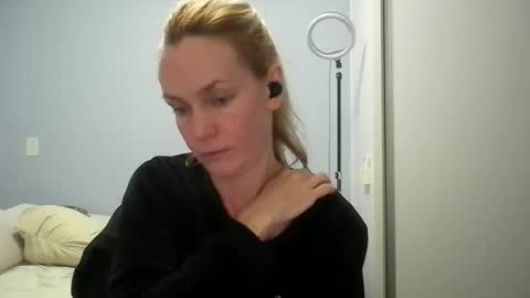 Anny online show from May 2026 12:16:02 AM