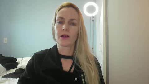 Anny online show from May 2026 10:45:02 AM