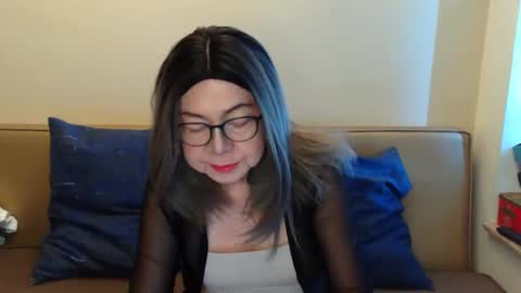 Kelly   online show from June 2026 06:42:02 AM