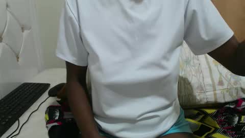 Snapshot of crazyebonie chatting on September 2025 11:43:01 AM Ebonie online show from September 2025 11:43:01 AM