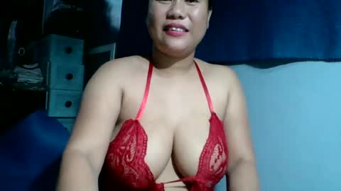 Snapshot of crazylady32 chatting on August 2026 07:28:01 PM crazylady32 online show from August 2026 07:28:01 PM