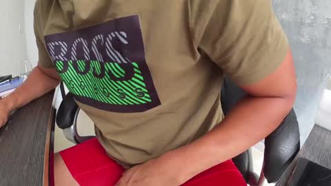 Snapshot of crazylive5 chatting on January 2025 04:51:02 PM crazylive5 online show from January 2025 04:51:02 PM