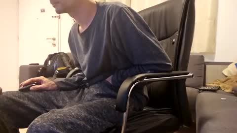 crazymen0101 online show from December 2024 07:32:02 PM