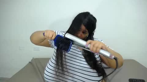 Snapshot of crazyonme chatting on April 2026 02:21:01 AM diosalinda online show from April 2026 02:21:01 AM