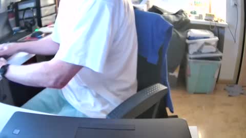 Snapshot of crazystef42 chatting on January 2025 07:03:01 AM crazystef42 online show from January 2025 07:03:01 AM