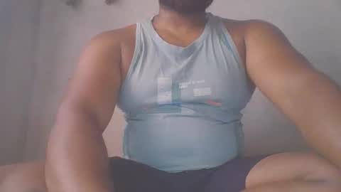 crazzy_booy online show from May 2026 06:43:02 AM