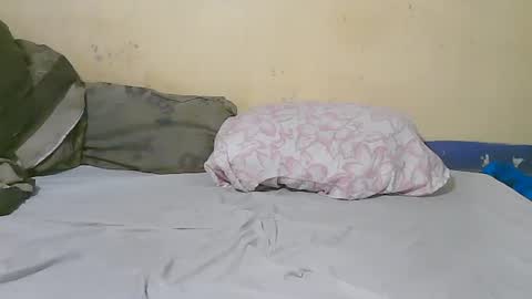 Samuel online show from October 2025 04:44:02 AM