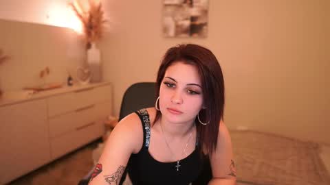 creambaby18 online show from March 2026 02:08:01 PM