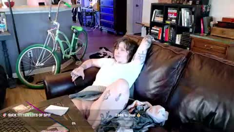 CHEETA  KITTEN online show from July 2026 09:21:02 PM