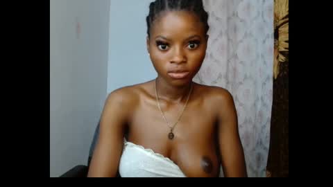 Snapshot of creamy_girl2 chatting on January 2026 06:37:02 AM Creamy girl2 online show from January 2026 06:37:02 AM