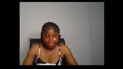 Snapshot of creamy_juicypussy chatting on February 2025 08:06:02 AM Lady jasmine online show from February 2025 08:06:02 AM