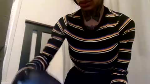 Snapshot of creamyexotica chatting on February 2025 10:48:02 AM CreamyExotica online show from February 2025 10:48:02 AM