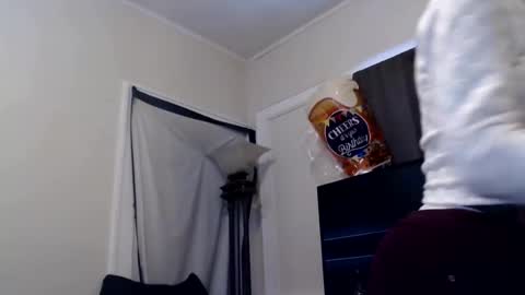 Snapshot of creamyexotica chatting on February 2025 04:59:01 PM CreamyExotica online show from February 2025 04:59:01 PM