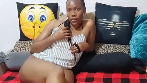 Snapshot of creamyhub chatting on December 2025 07:36:02 AM creamyhub online show from December 2025 07:36:02 AM