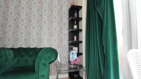 Sophie online show from January 2025 11:38:02 AM