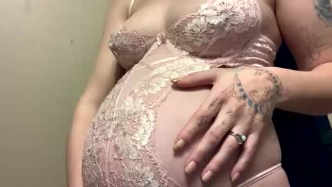 Breed me daddy  online show from December 2025 08:27:02 PM