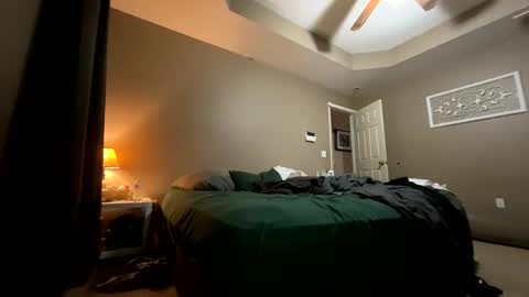 Creeksidecouple online show from April 2026 03:13:02 AM