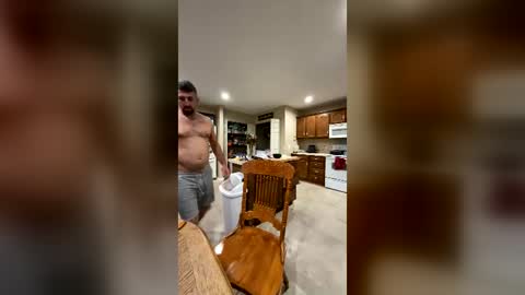 Creeksidecouple online show from June 2026 02:14:02 AM