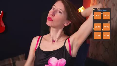 Snapshot of creme_dela_creme chatting on March 2026 03:36:01 AM Quinn de la Creme online show from March 2026 03:36:01 AM