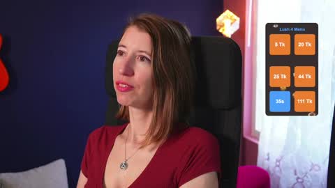 Snapshot of creme_dela_creme chatting on May 2026 02:05:02 AM Quinn de la Creme online show from May 2026 02:05:02 AM