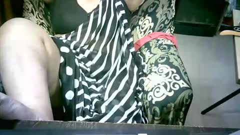 Snapshot of crezybhabihot chatting on February 2026 09:22:01 PM Sonika69 online show from February 2026 09:22:01 PM