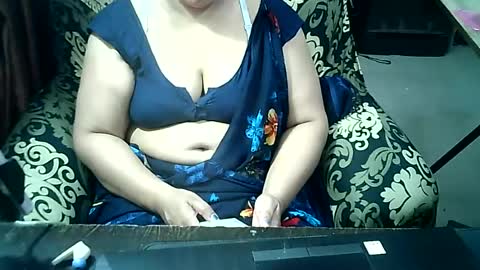 Snapshot of crezybhabihot chatting on June 2026 06:31:02 PM Sonika69 online show from June 2026 06:31:02 PM