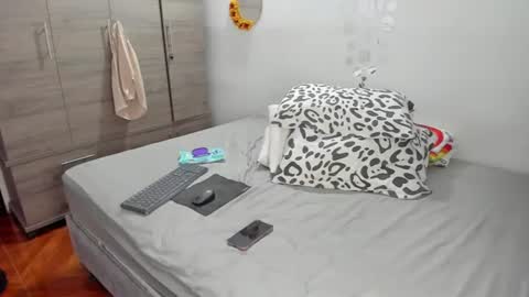 criistal_0 online show from July 2026 03:11:02 AM