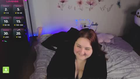 Crimson Rose online show from June 2026 08:30:02 PM