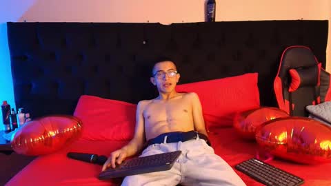 crimsonsecretts online show from February 2026 12:45:01 PM