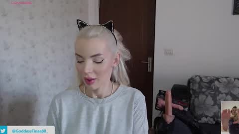 Snapshot of cris_tinne chatting on October 2025 07:47:02 AM cris_tinne online show from October 2025 07:47:02 AM