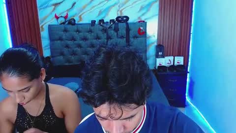CRISANDMERY online show from April 2026 04:05:02 AM